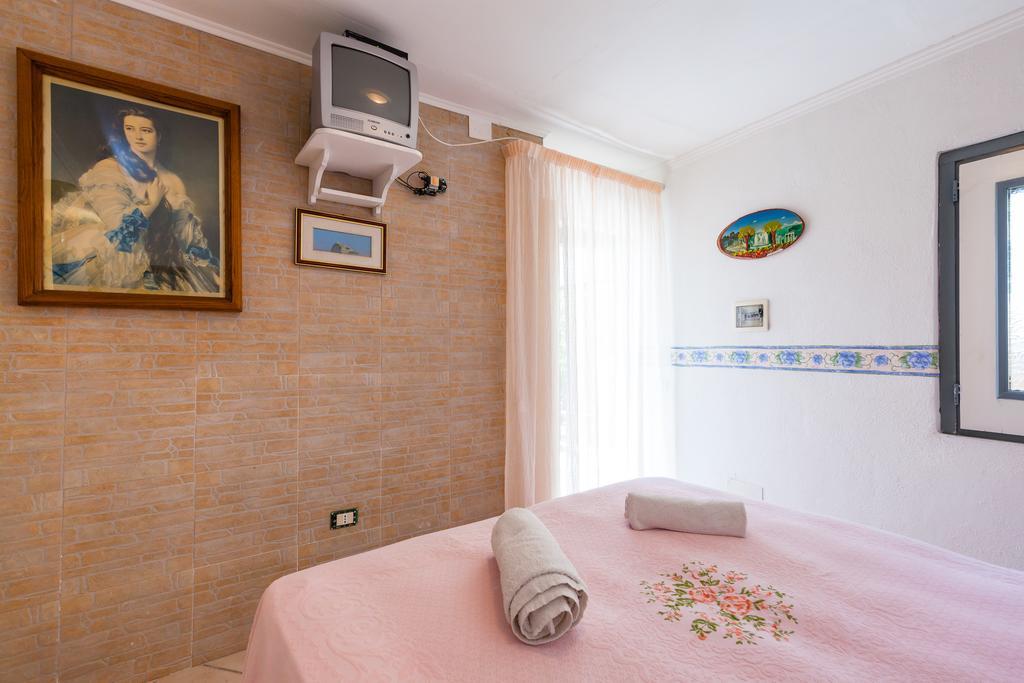منزل الضيف Barano dʼIschia  في Nitrodi Experience المظهر الخارجي الصورة